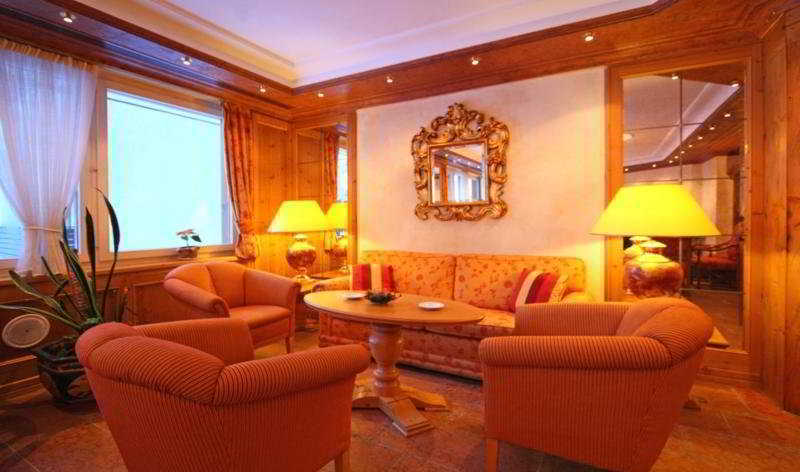 Relais & Chateaux Schoenegg Zermatt Room photo